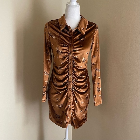 House of Harlow 1960 Velvet Floral Mini Dress - Picture 1 of 8